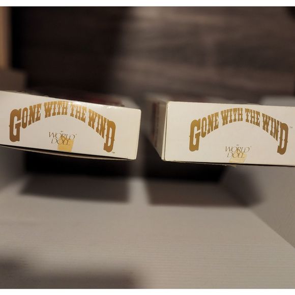 Gone With The Wind Scarlett O'Hara Red Gown & Green Gown- World Doll Lim… - Picture 2 of 6